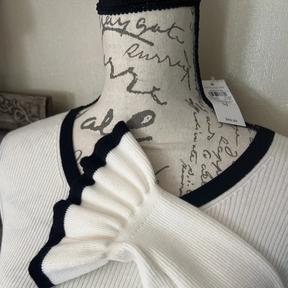 Ann Taylor White and Black Trim Ruffle Sleeve Crew Neck Sweater NWT 70.00 - Picture 3 of 10